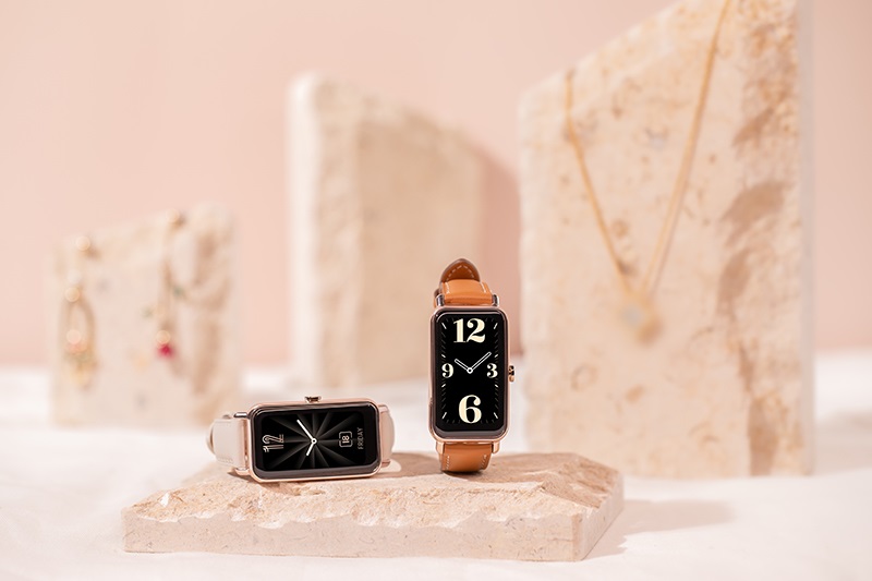 Huawei Watch Fit mini, smartband piccola ed elegante